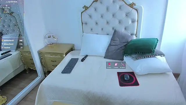 แชท XXX สดของ zusan_king_