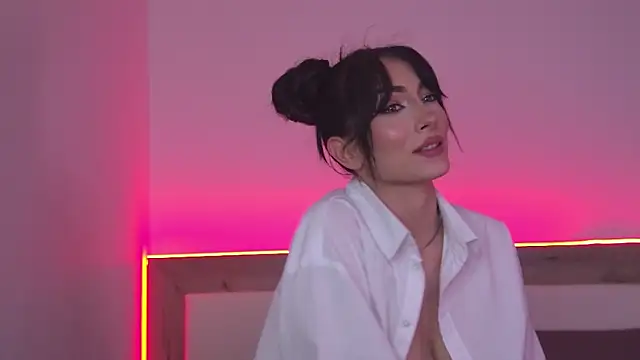 แชท XXX สดของ AnyaLobb