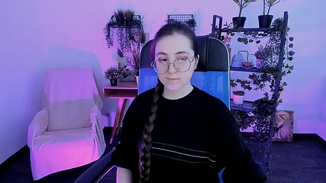 VirtuallVoyant Live XXX Chat