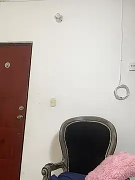 دردشة __Emma__11__Lecat_ الجنسية المباشرة