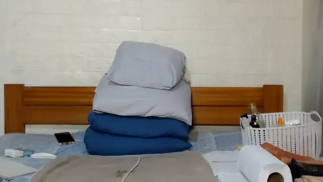 awild_kitten – webcam-show