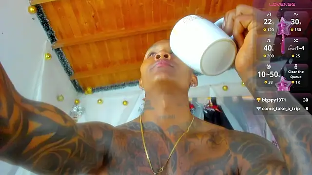 แชท XXX สดของ esteveen_ortegas_