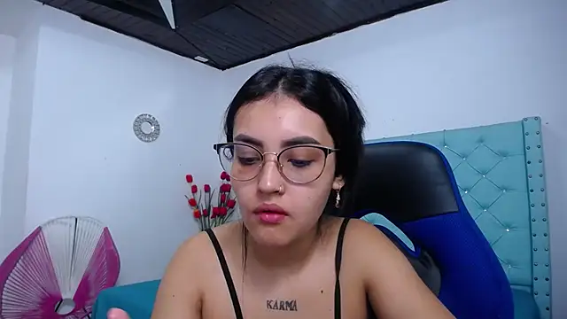 kathe-mills235's Live XXX Chat