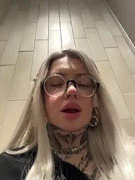 Chiibi ওয়েবক্যাম শো