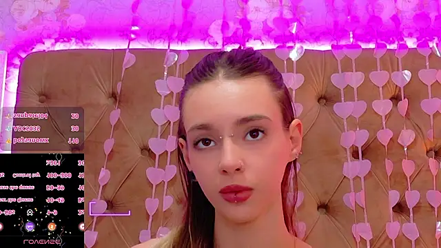 CoraVex Adlı Modelin Canlı XXX Sohbeti