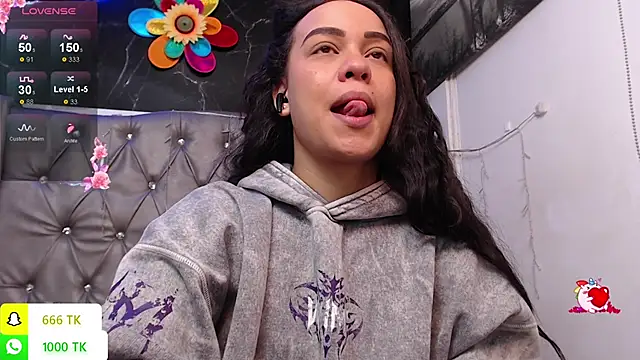 Онлайн чат XXX LAILAGUMMY