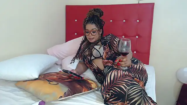 Foxybrownxx1 Live XXX Chat