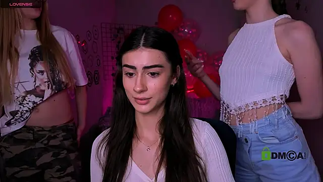 Pokazy przed kamerką – nekky_mouse