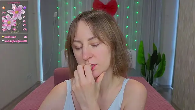 LuluChiiii's Live XXX Chat