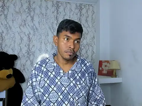 Chat +18 de Adam_Morgan2 ao vivo