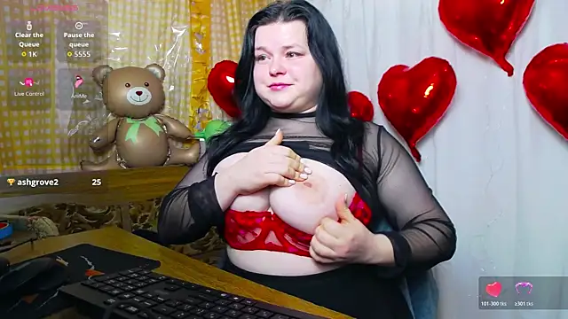 Linasexy777: онлайн-секс-чат