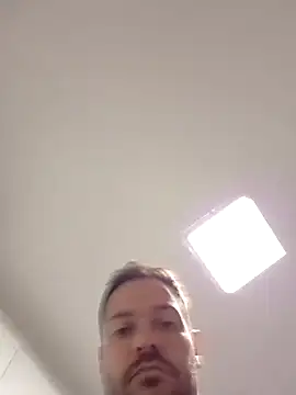 Živý XXX chat dancaEstrip