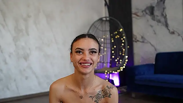 RachelRavee – Naživo XXX chat