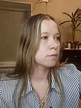 WildCatling: онлайн-секс-чат