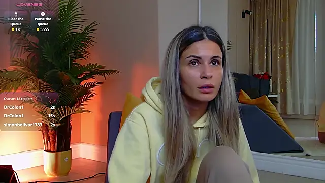 Avril_Cyrus – Naživo XXX chat