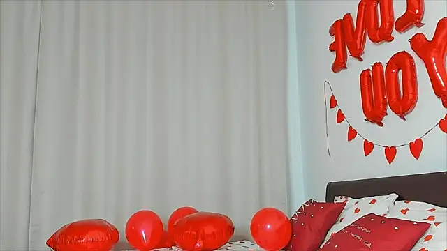 Xloe_Queen Adlı Modelin Canlı XXX Sohbeti