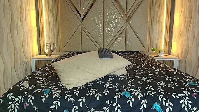 Hotcouple_222 live XXX chat