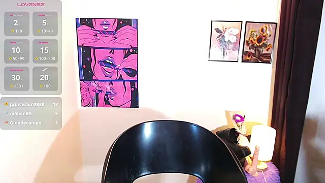 NicoleAsianHot1111のウェブカメラショー