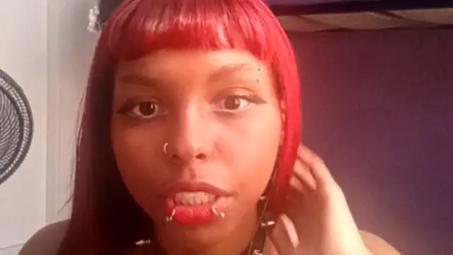 LorenaYounglove live XXX chat