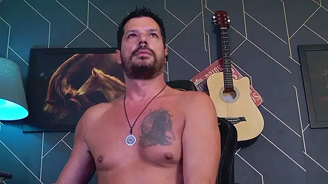 XXX chat uživo modela ChrisKox