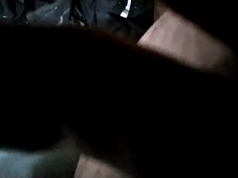 Chatroom XXX en direct de T0Yforeskin