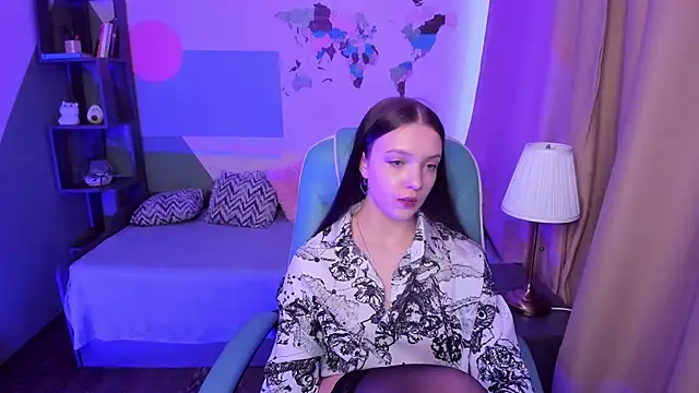 Онлайн чат XXX Emily_tender