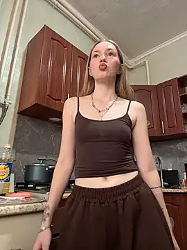 MilaMoone Live XXX-Chat