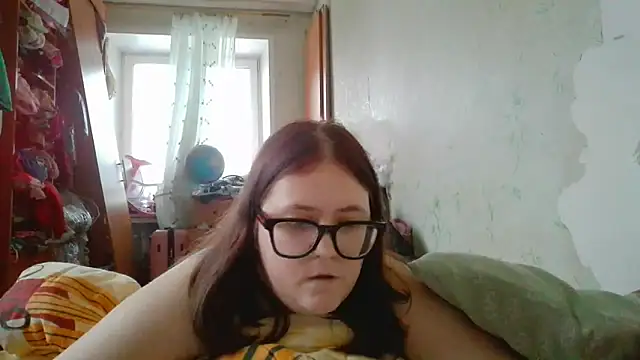XXX chat uživo modela DesireMelissa