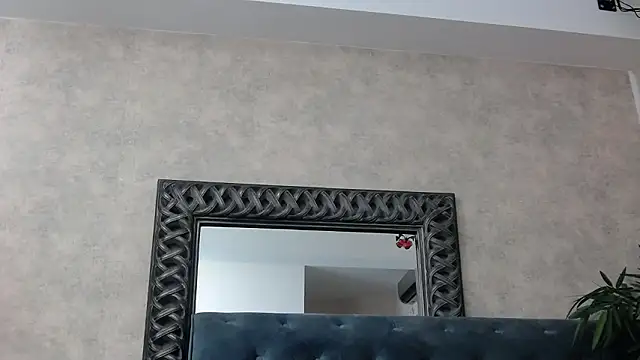 SaraElise Live XXX-Chat