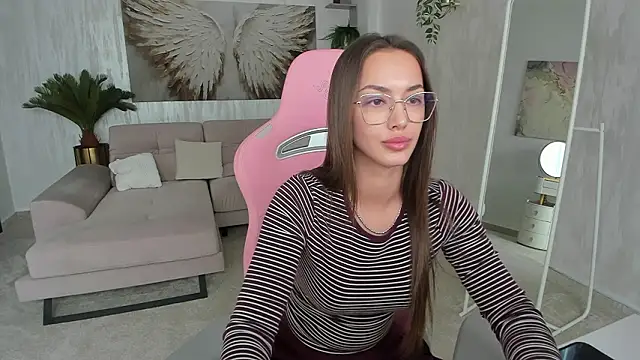 TiffanyHouston_ Show Webcam