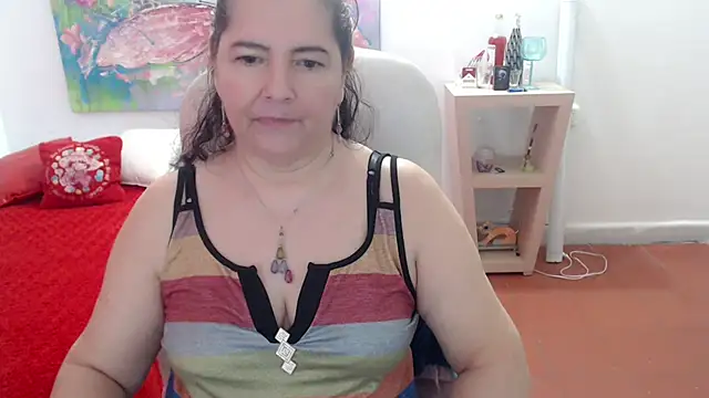 leonela_69 现场XXX聊天