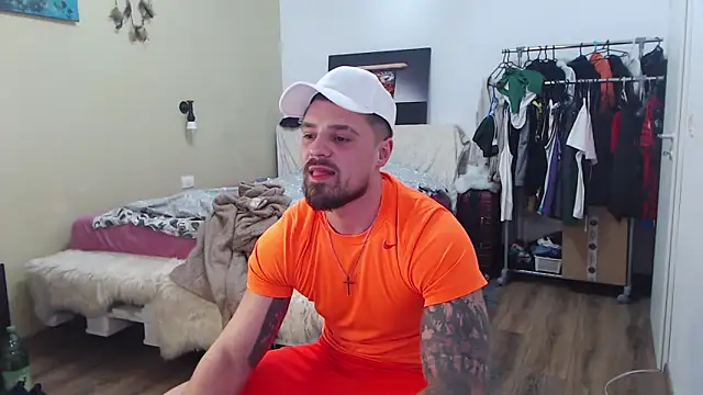 Tiberius_hunk Live XXX-Chat