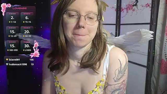 Chat +18 de scarlettsrose ao vivo