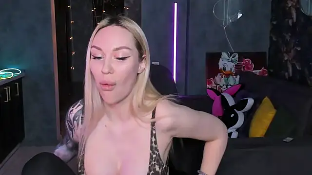 Blckmirrorr Live XXX-chat