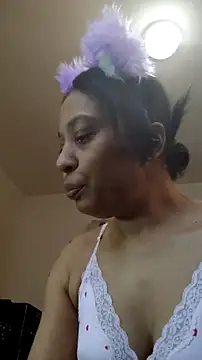 แชท XXX สดของ liteskinwifey_56