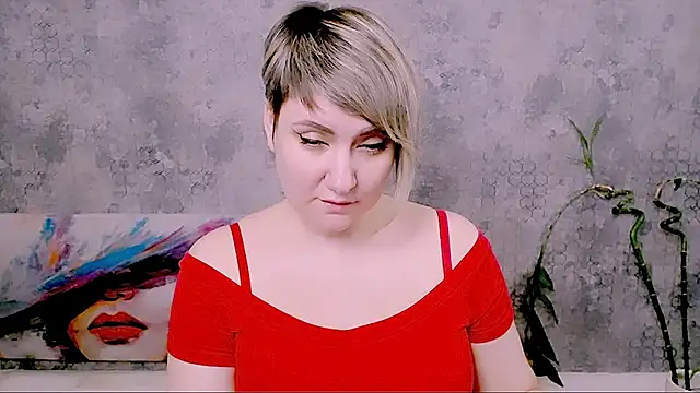 Djullia Live XXX-Chat