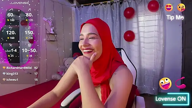 ShanaJamil élő XXX-chatje