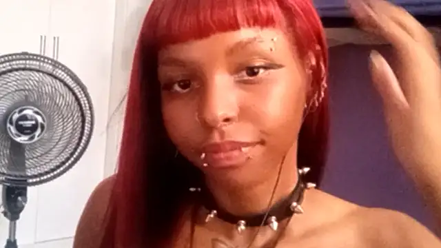 LorenaYounglove Live XXX-Chat