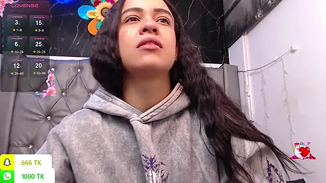 LAILAGUMMY – Naživo XXX chat