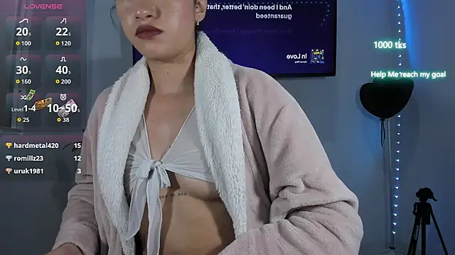 Živý XXX chat emily_palmeer