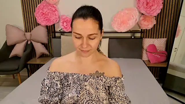 DitaNoir: απευθείας συνομιλία ΧΧΧ