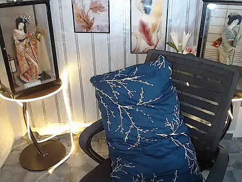 yoursweetmajesticrose Chat XXX in diretta