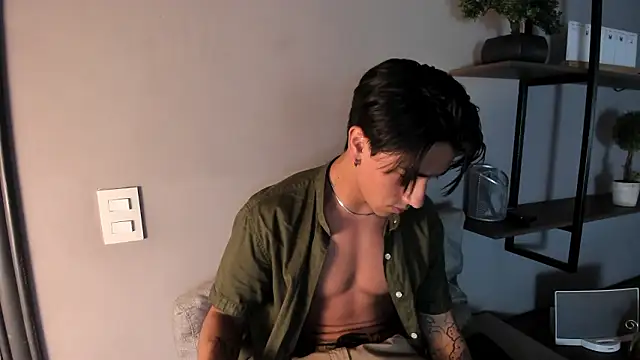 Andy_Joy_ Adlı Modelin Canlı XXX Sohbeti