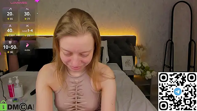 XXX chat uživo modela Michelle_Blond