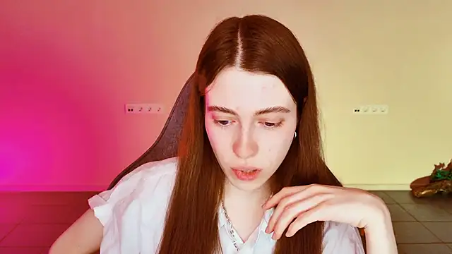 XXX chat uživo modela Yoka_paradoXXX