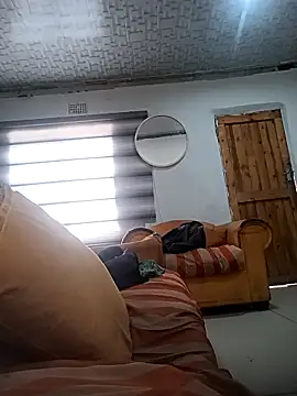 WinterslenderのライブXXXチャット