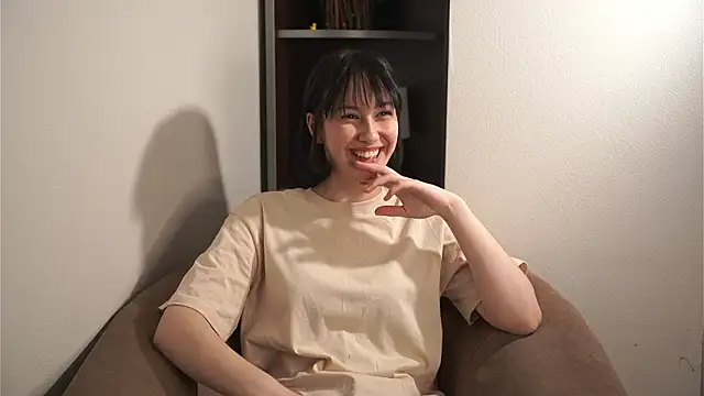 AngeleLuster Adlı Modelin Canlı XXX Sohbeti