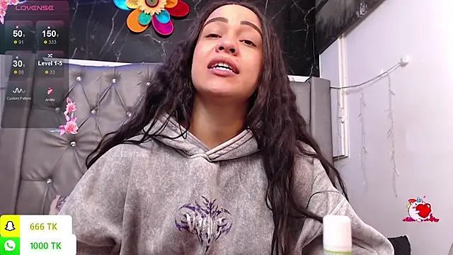 LAILAGUMMY's Live XXX Chat