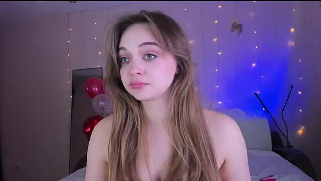 May_Flower's Live XXX Chat