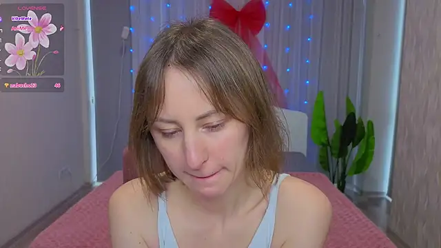 دردشة LuluChiiii الجنسية المباشرة